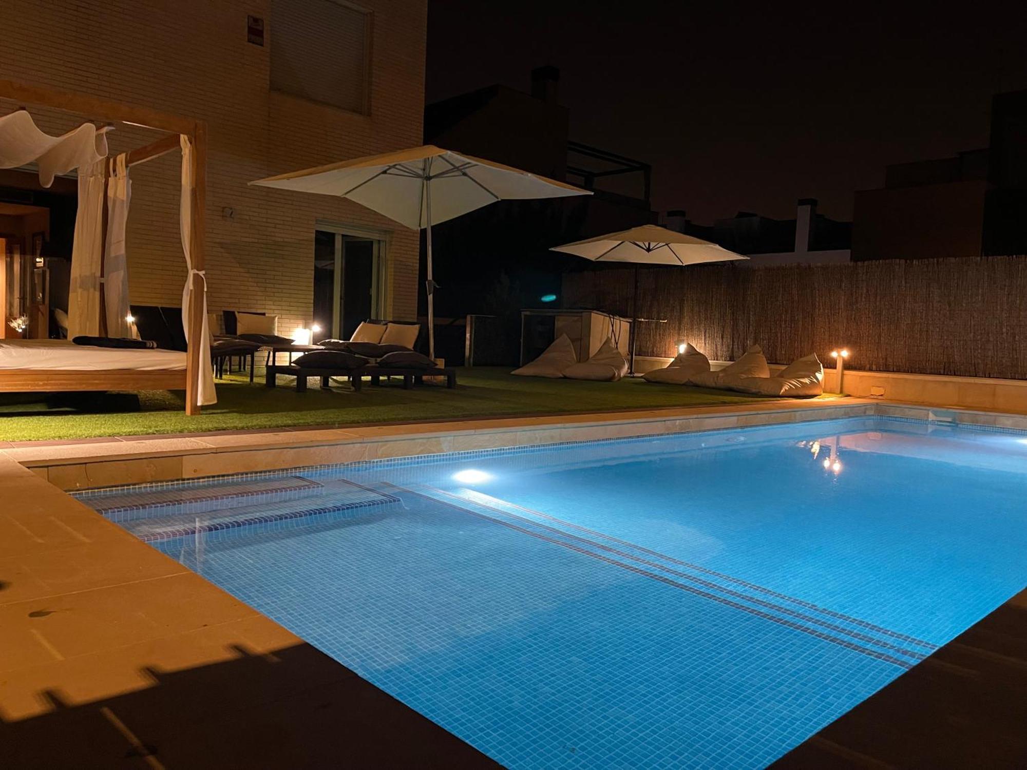 Feriehus Valdevebas Con Piscina Madrid