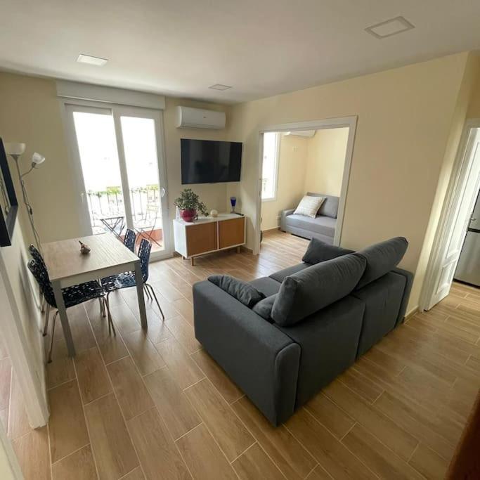 Apartamento Piso De 3 Recien Renovado A 15 Mins De Sol *