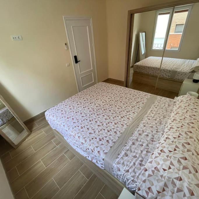 Apartamento Piso De 3 Recien Renovado A 15 Mins De Sol