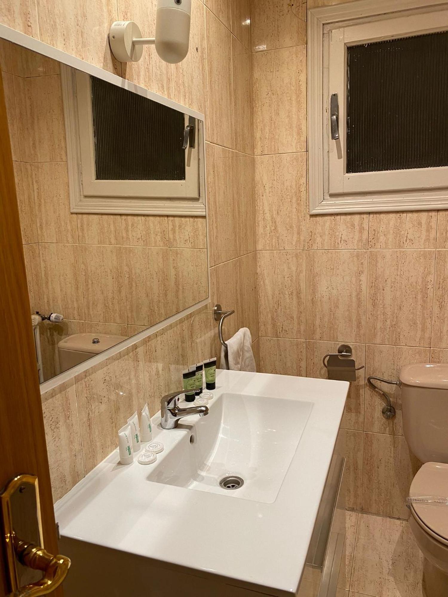 Guest house Encantadoras En La Castellana Madrid