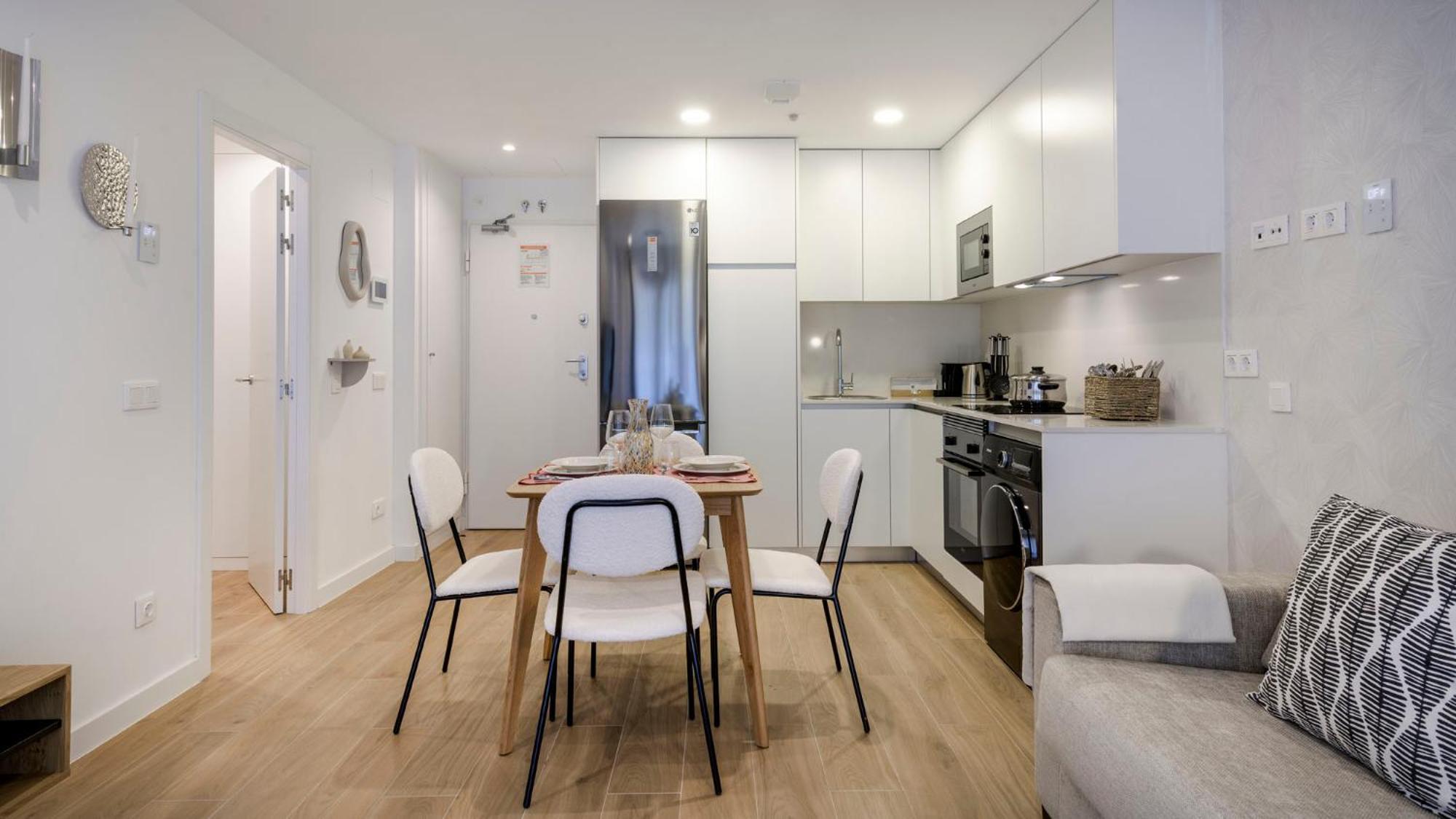 Alejandro Dumas Exclusive Living