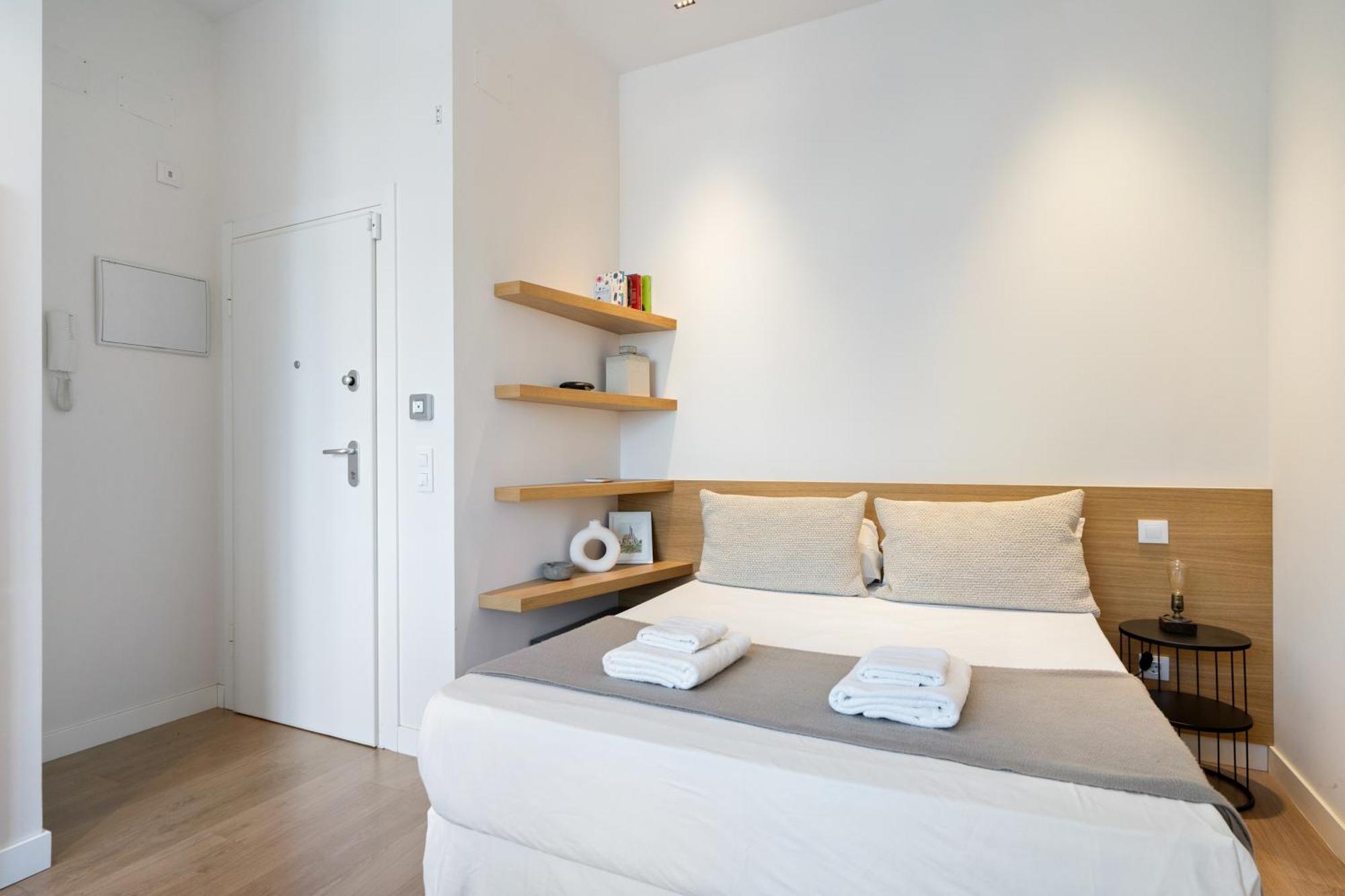 Encantador Estudio Chamartin Lejlighed