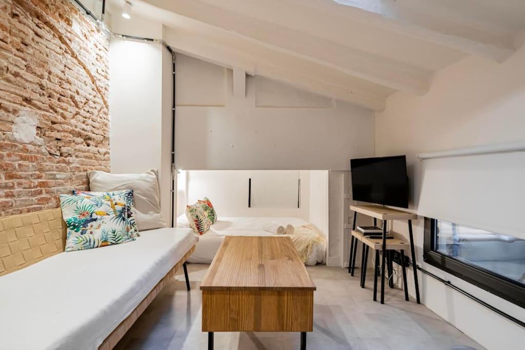 Apartment Picturesque Corner In - Guzman Madrid