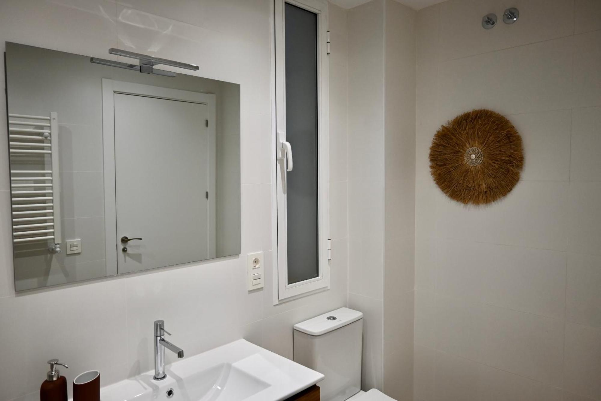 Apartment For Amplio Y Lujoso Temporal En El Barrio De Salamanca Gdp9 Madrid