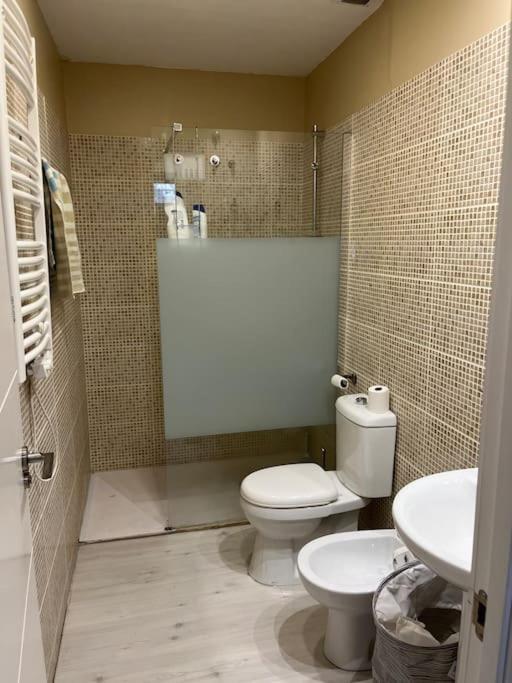 Alojamiento Completo A Pie De Calle Apartment