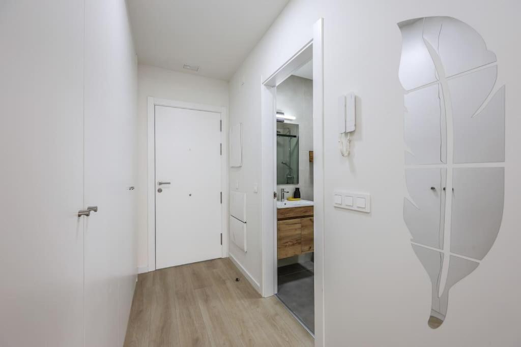 Apartment Fancy With Terrace & Pool - South