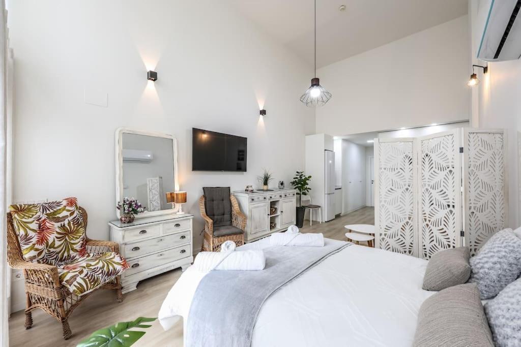 Fancy With Terrace & Pool - South Madrid