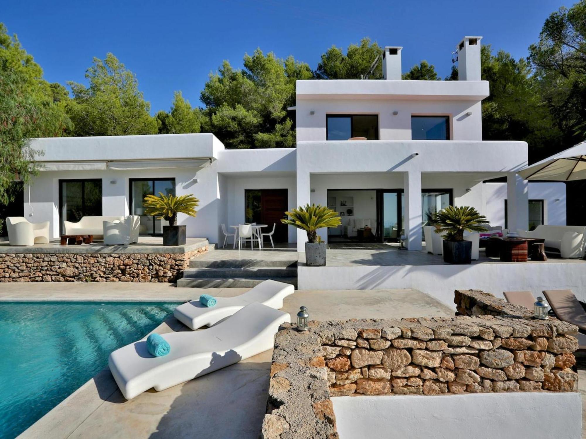 With Outdoor Area Villa Madri