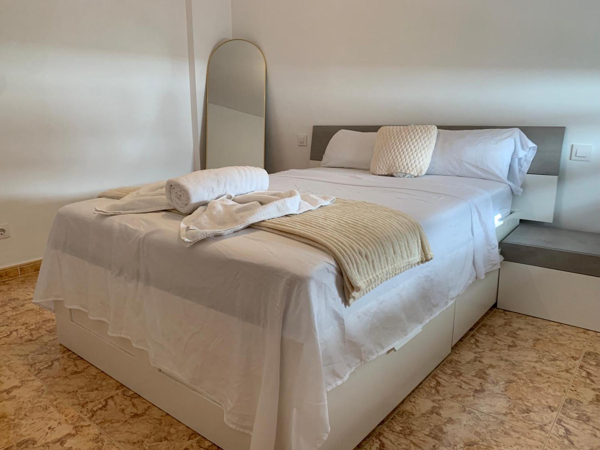 Apartment Pisos Baraja Gl *