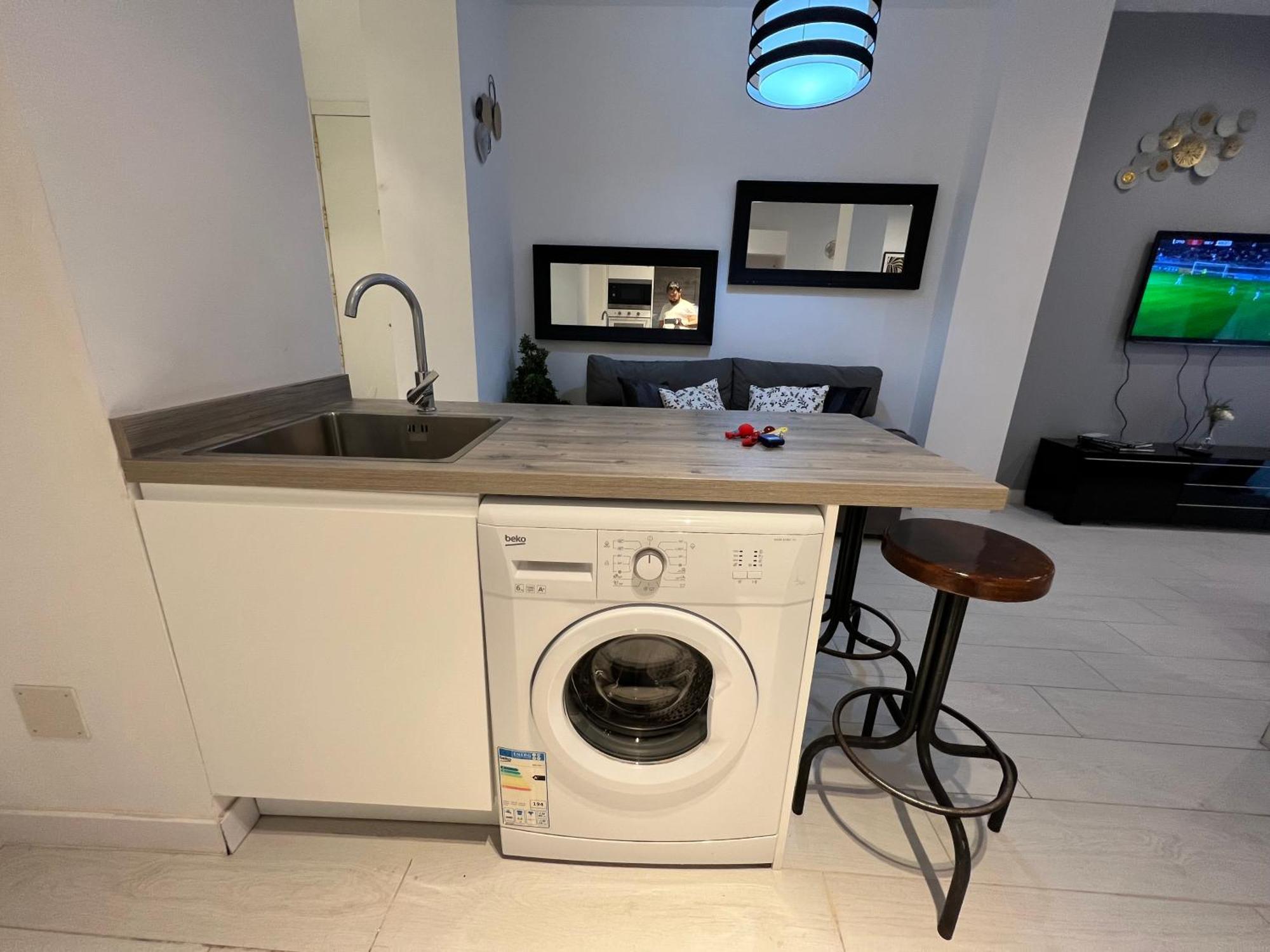 Cerca Del Santiago Bernabeu, La Castellana Apartment *