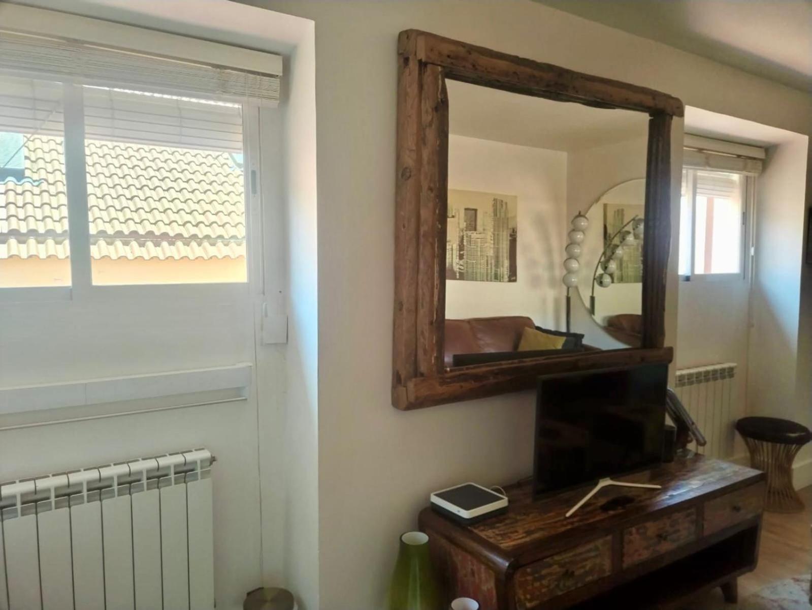 Lejlighed Exclusivo Y Acogedor Piso Con Encanto En Plaza Chueca, Con Aire Acondicionado Y Calefaccion