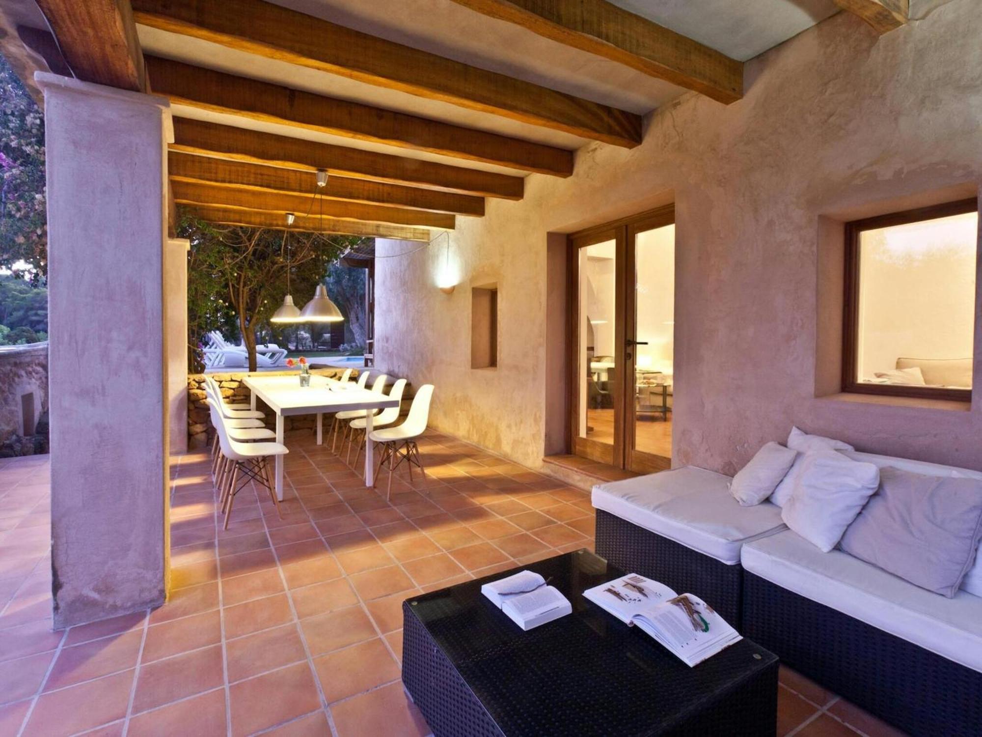 Villa With Modern Amenities Madri
