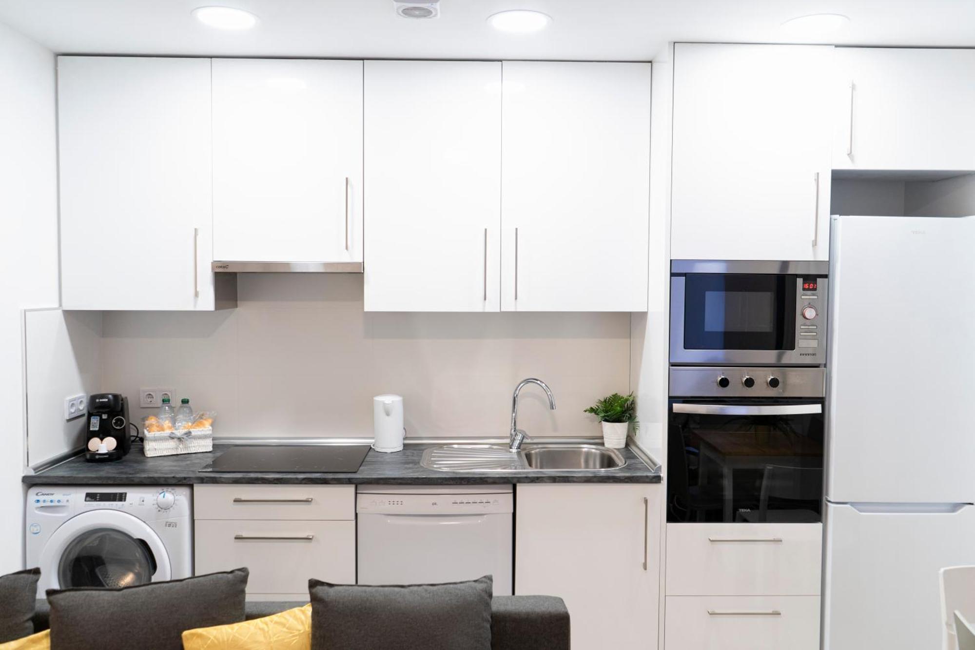 Oshun Plaza Castilla Apartment *