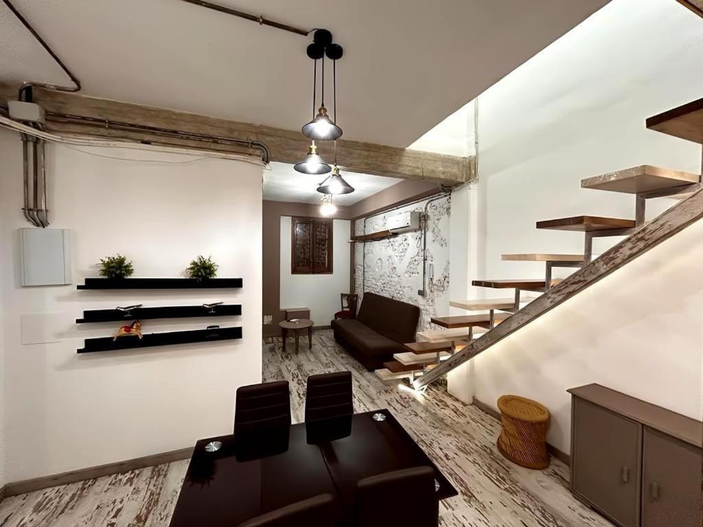 And Quiet Flat In Apartment