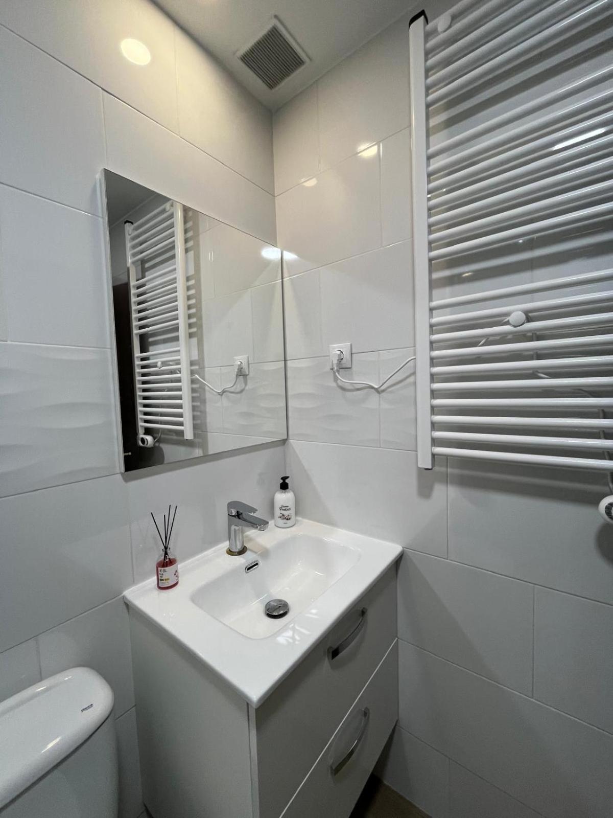 Mercurio- Barajas 1b Apartment *