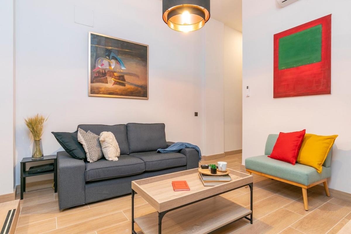 New And Spacious Loft Area Numancia Apartment *