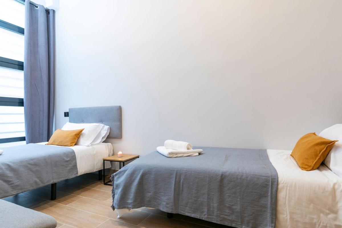New And Spacious Loft Area Numancia Apartment Madrid