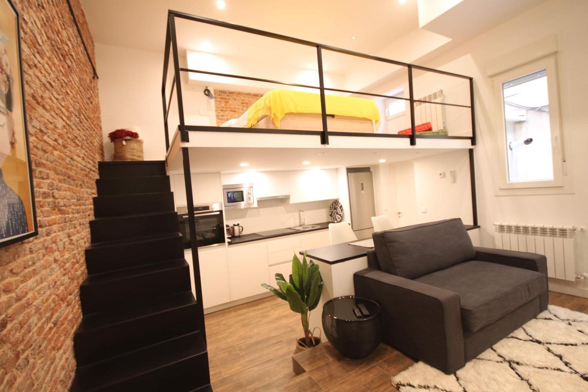 Comodo Mini-loft In Goya *
