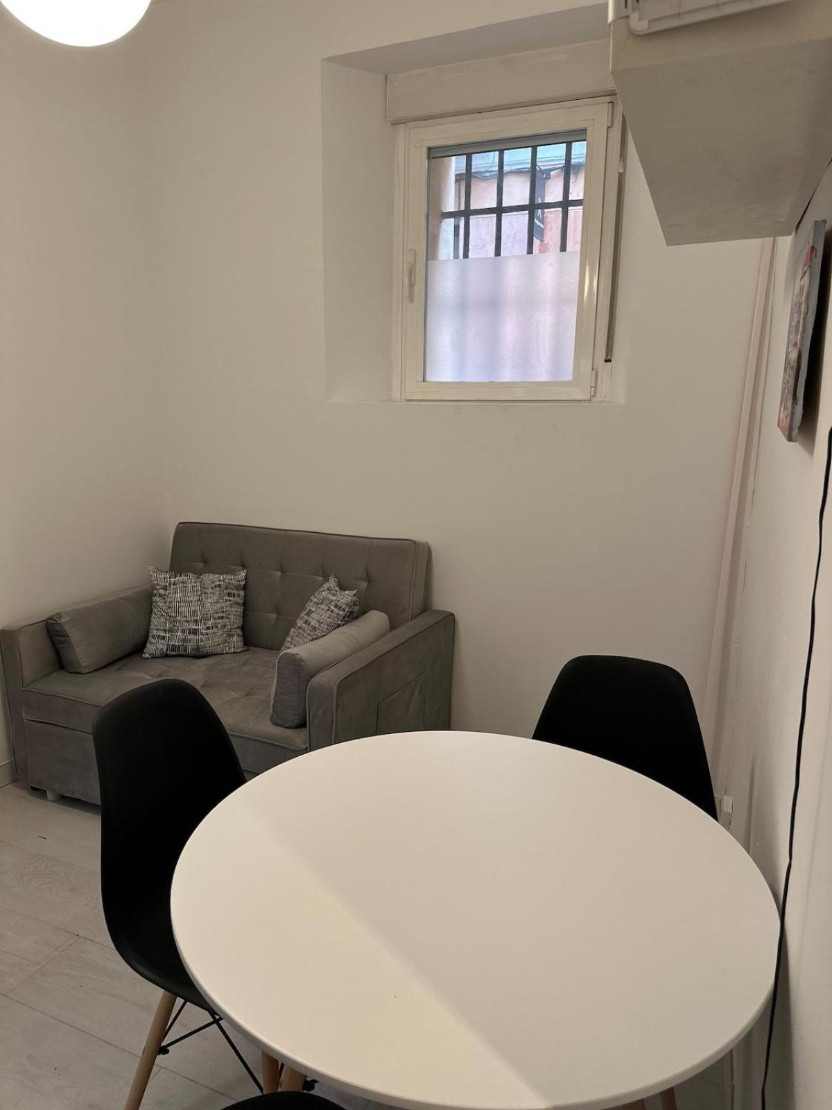 Apartment En El Corazon De Madrid