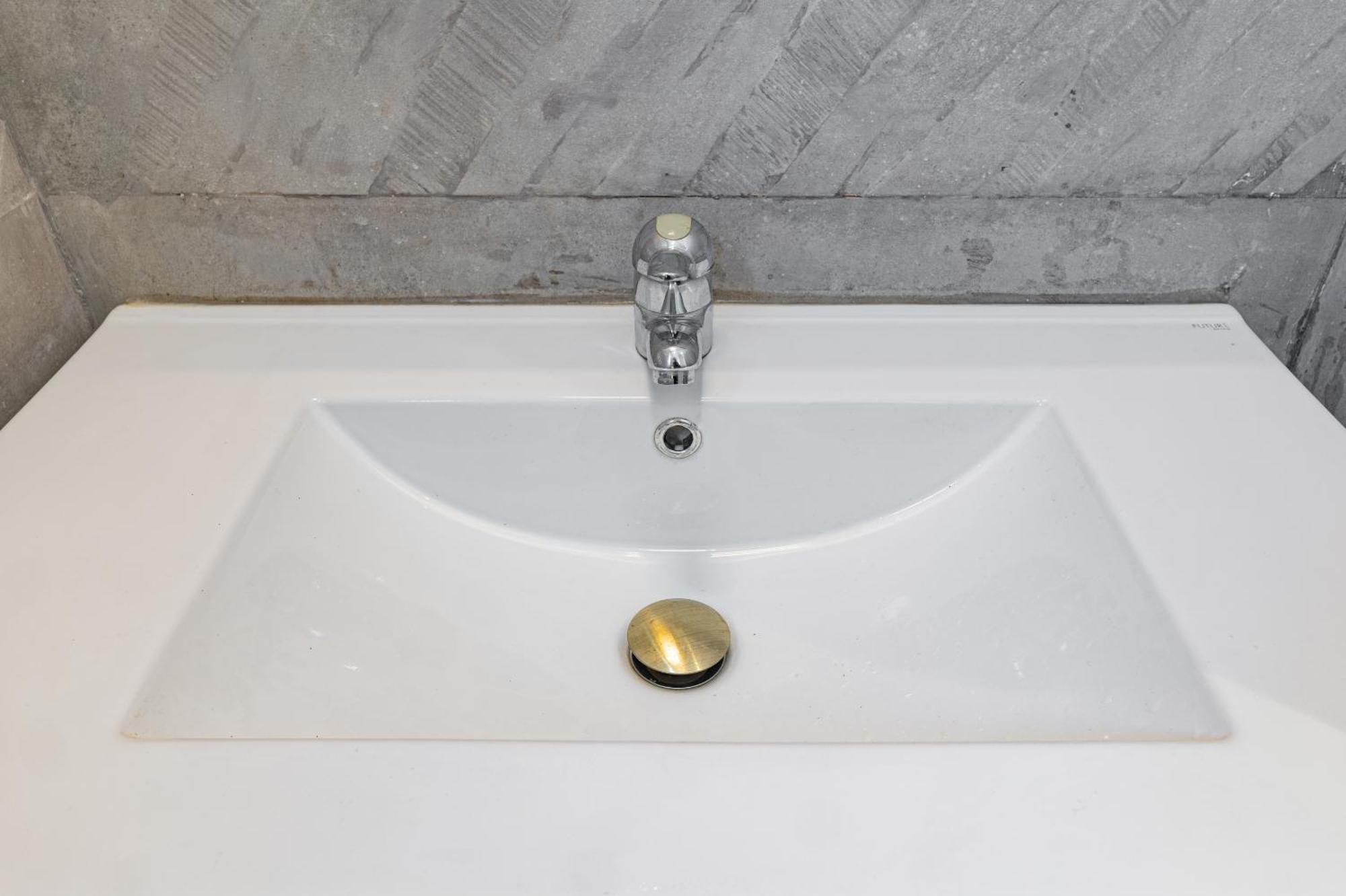 Apartamento Tejado De Antigua Fabrica Industrial En Acacias *