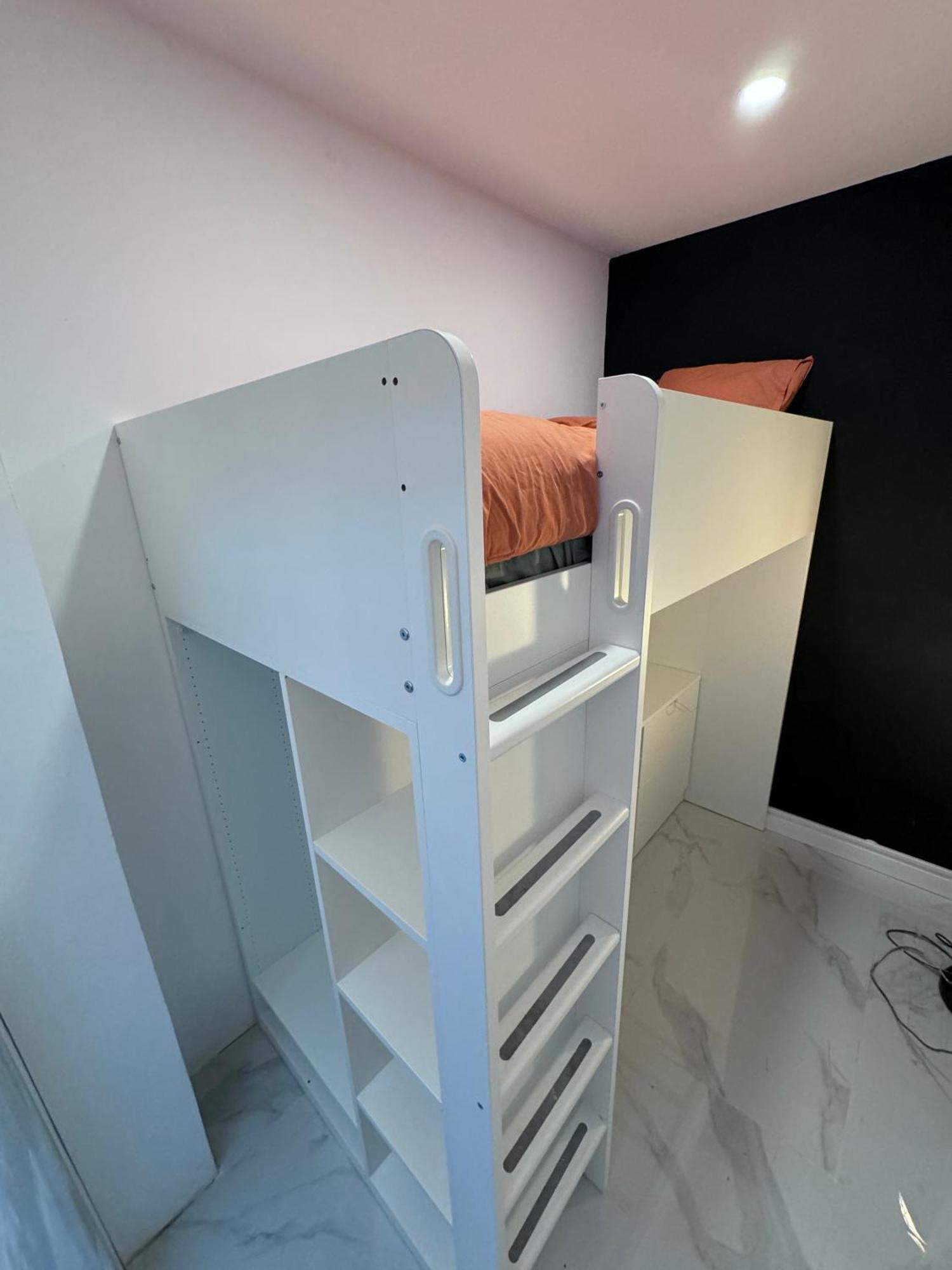Casa Sana Corazon - Barrio Salamanca Apartment *