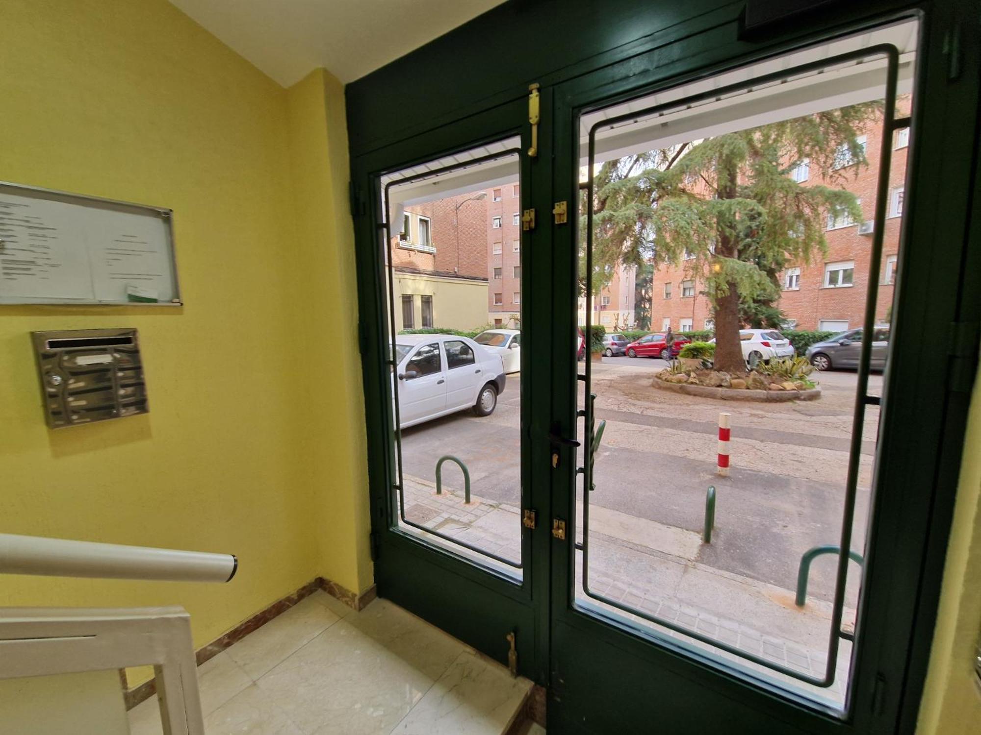 De 2 En Batan Apartment *
