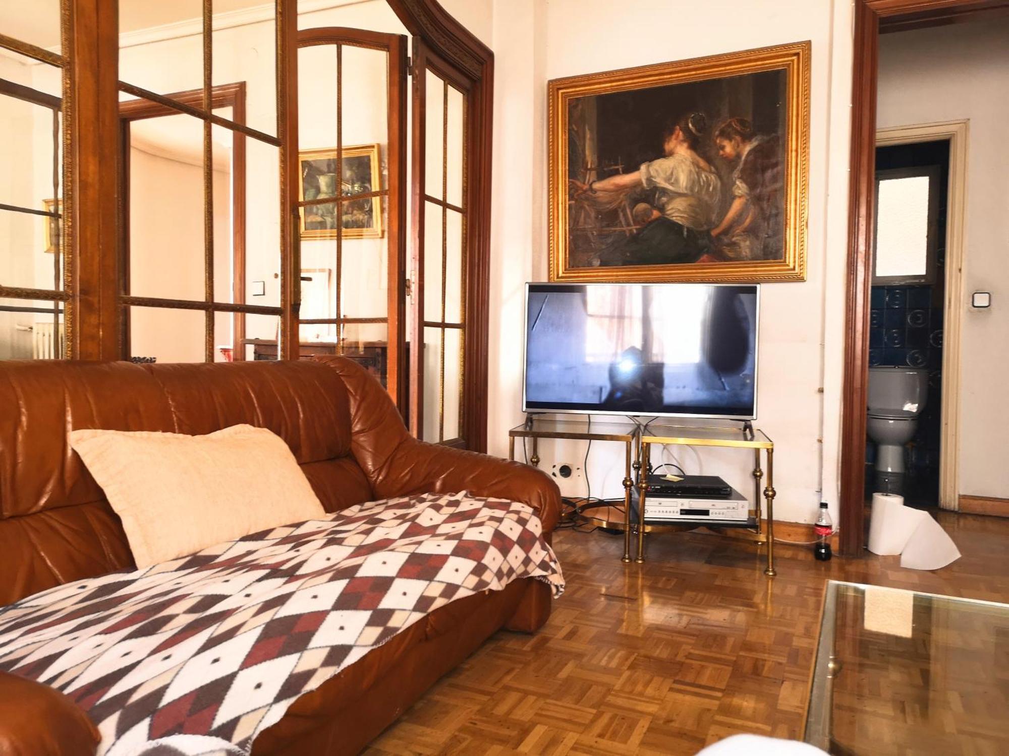 Terrazas Centricas Hacia Ciudad, Acacias - Pasillo Arganzuela Bano Compartido Bed & Breakfast Madrid