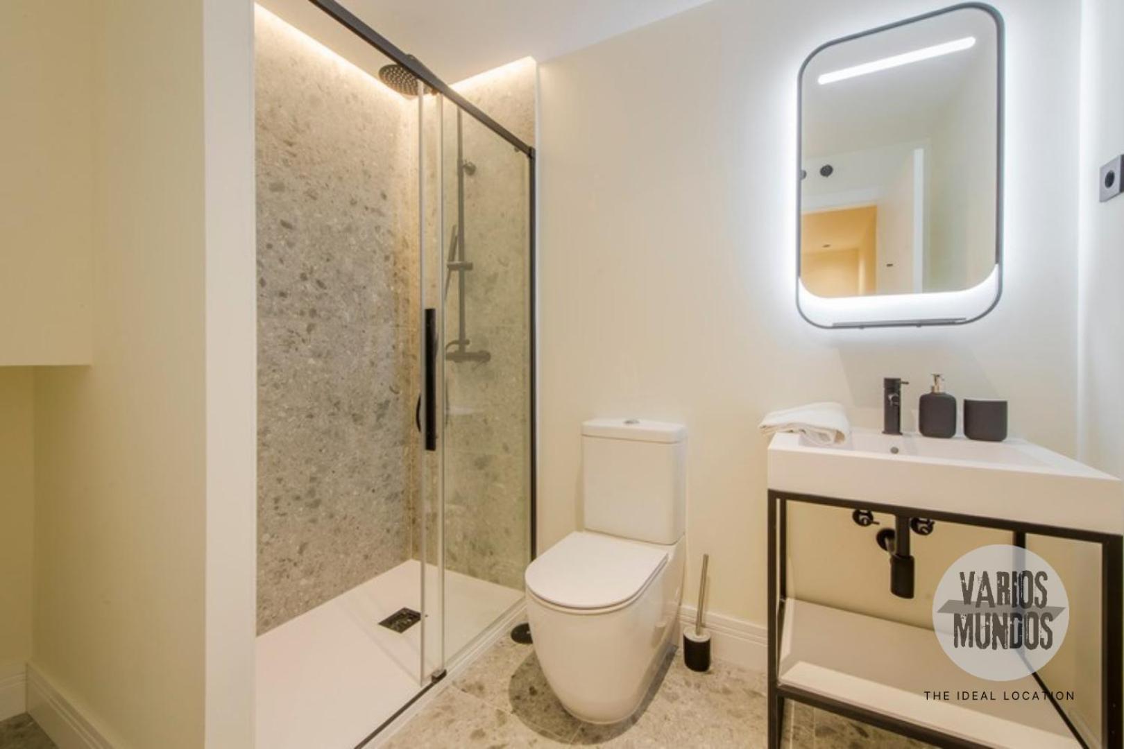 Malasana Moderna 6, Descubre San Bernardo 20 E3 * Madri