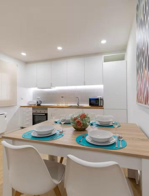 Artbel En Plaza Castilla -vizcainos Apartment