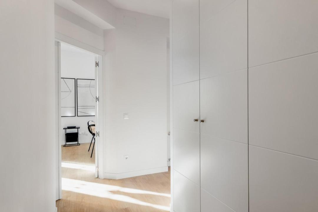 3 Bedrooms 3 Bathrooms Furnished - Salamanca - Modern And Bright - Mintystay *