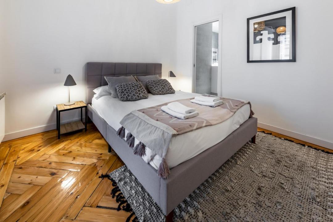 Apartment 4 Bedrooms 2 Bathrooms Furnished - Salamanca - Luxurious - Mintystay
