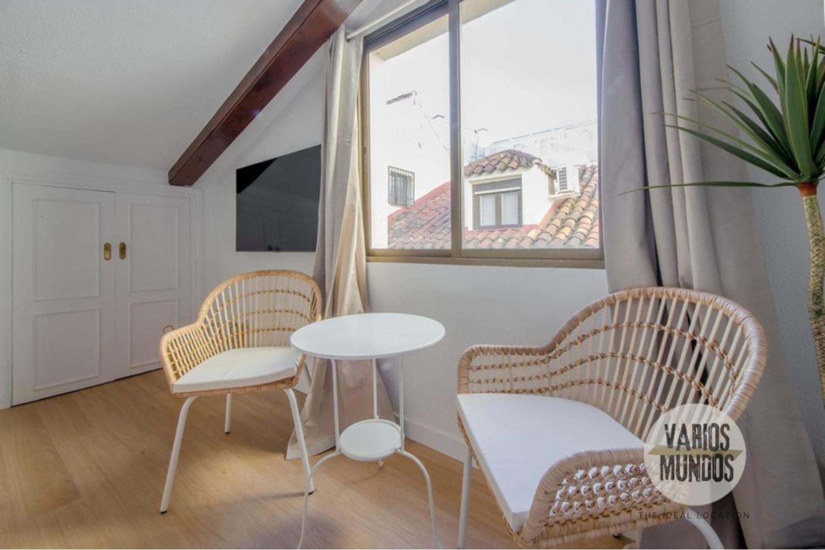 Apartment Despertar En 2, Carretas 25 *