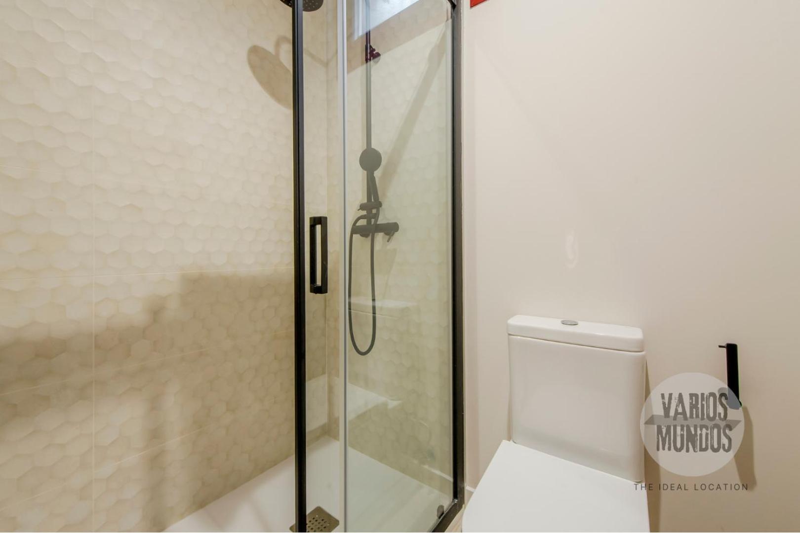 Toque De 8 En Tesoro 6 E3 Apartment Madrid
