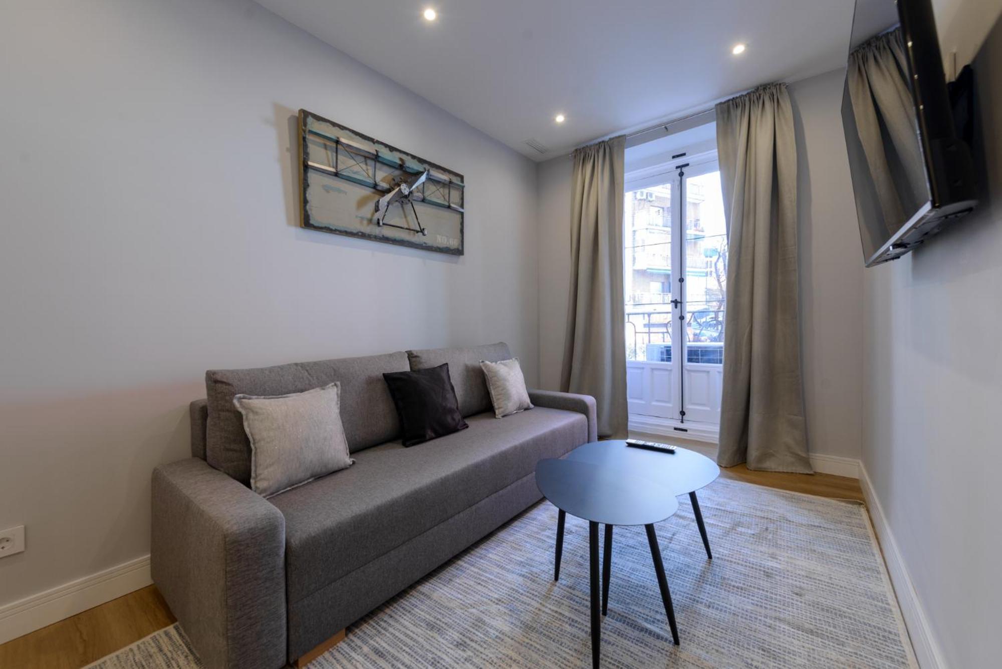 Museum Area Atocha 3br 2bth Apartment
