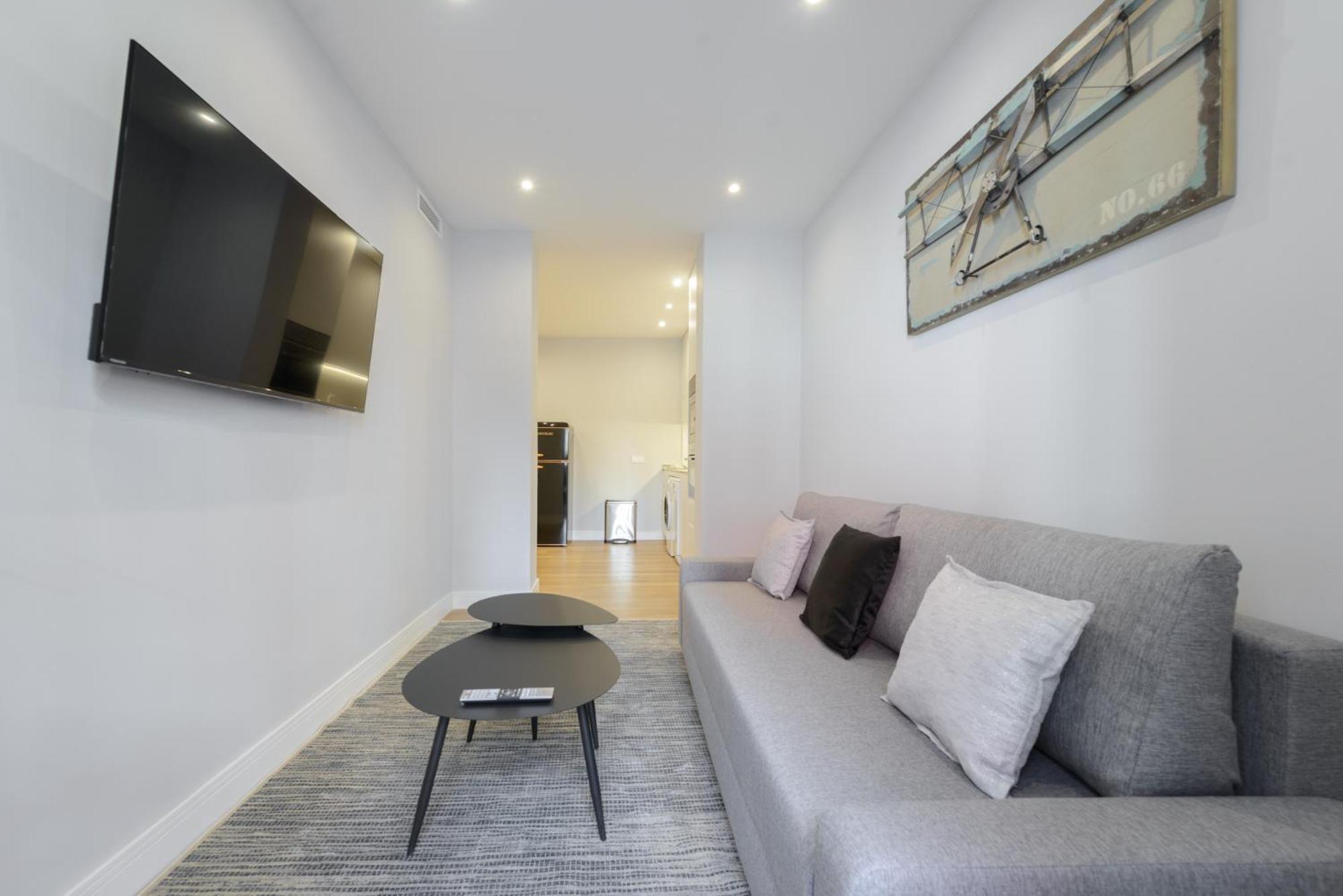 Museum Area Atocha 3br 2bth Apartment Madrid