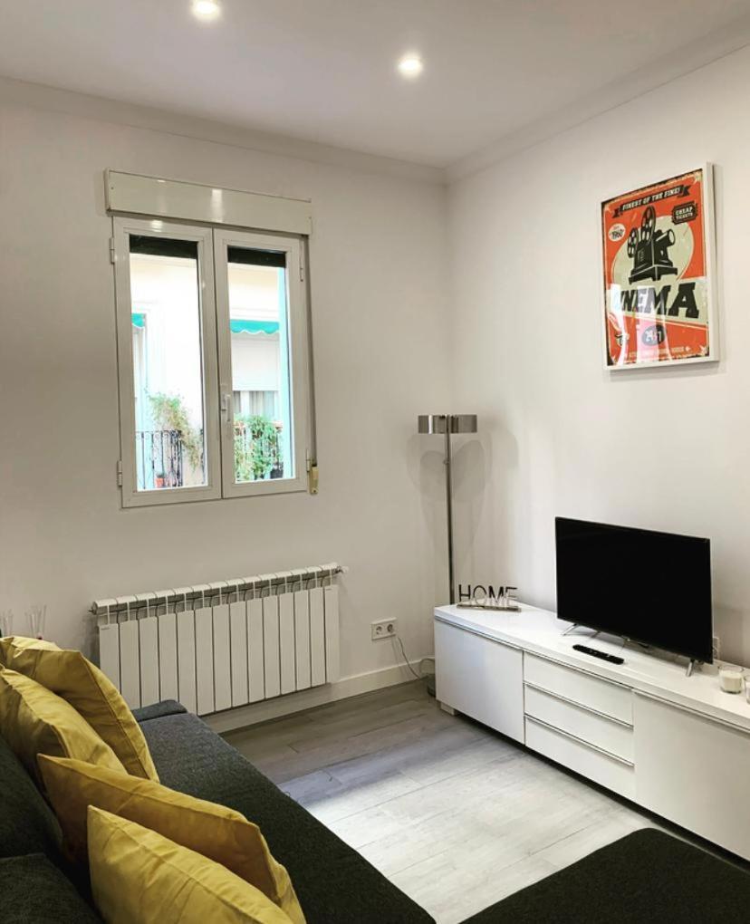 Modern I In Apartment *