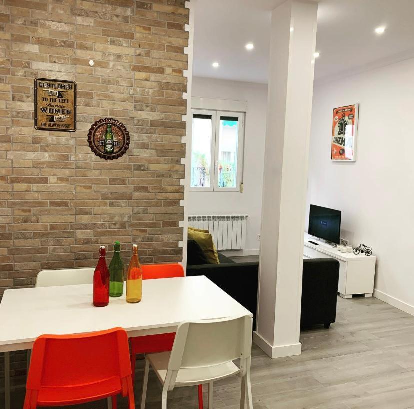 Modern I In Apartment *