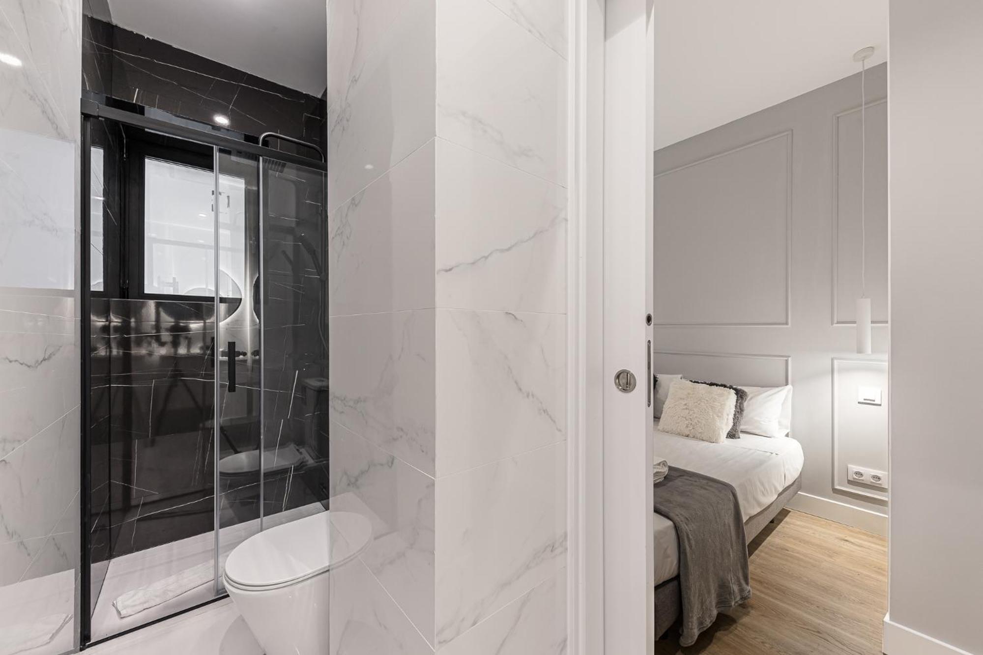 Waou Essence Iii La Latina Apartment *