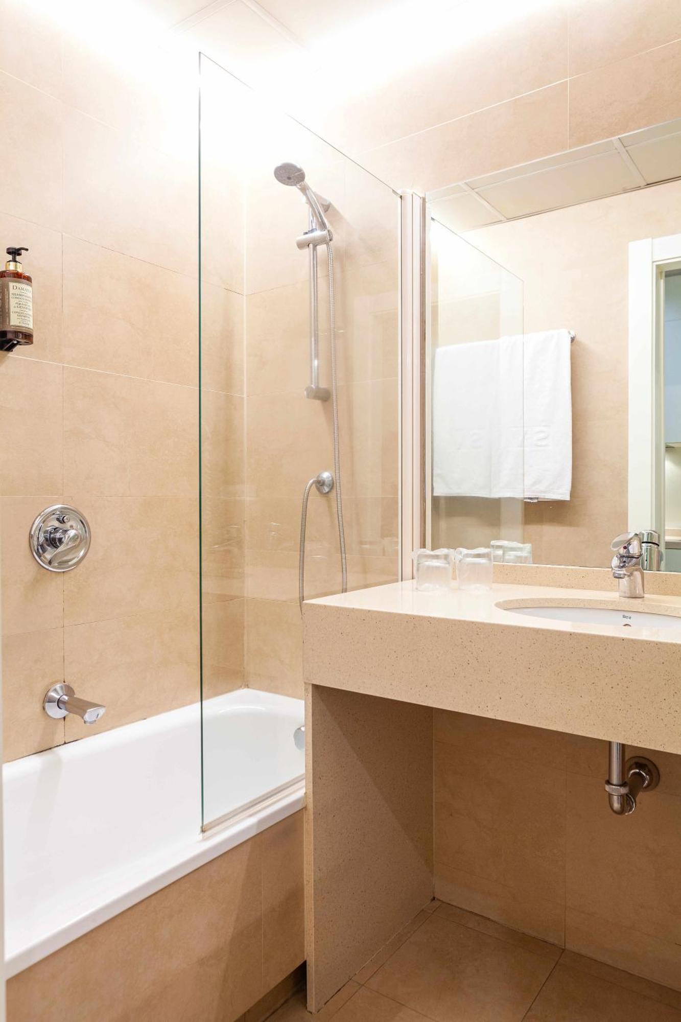 Viena Plaza De Espana Lejlighedshotel 3*