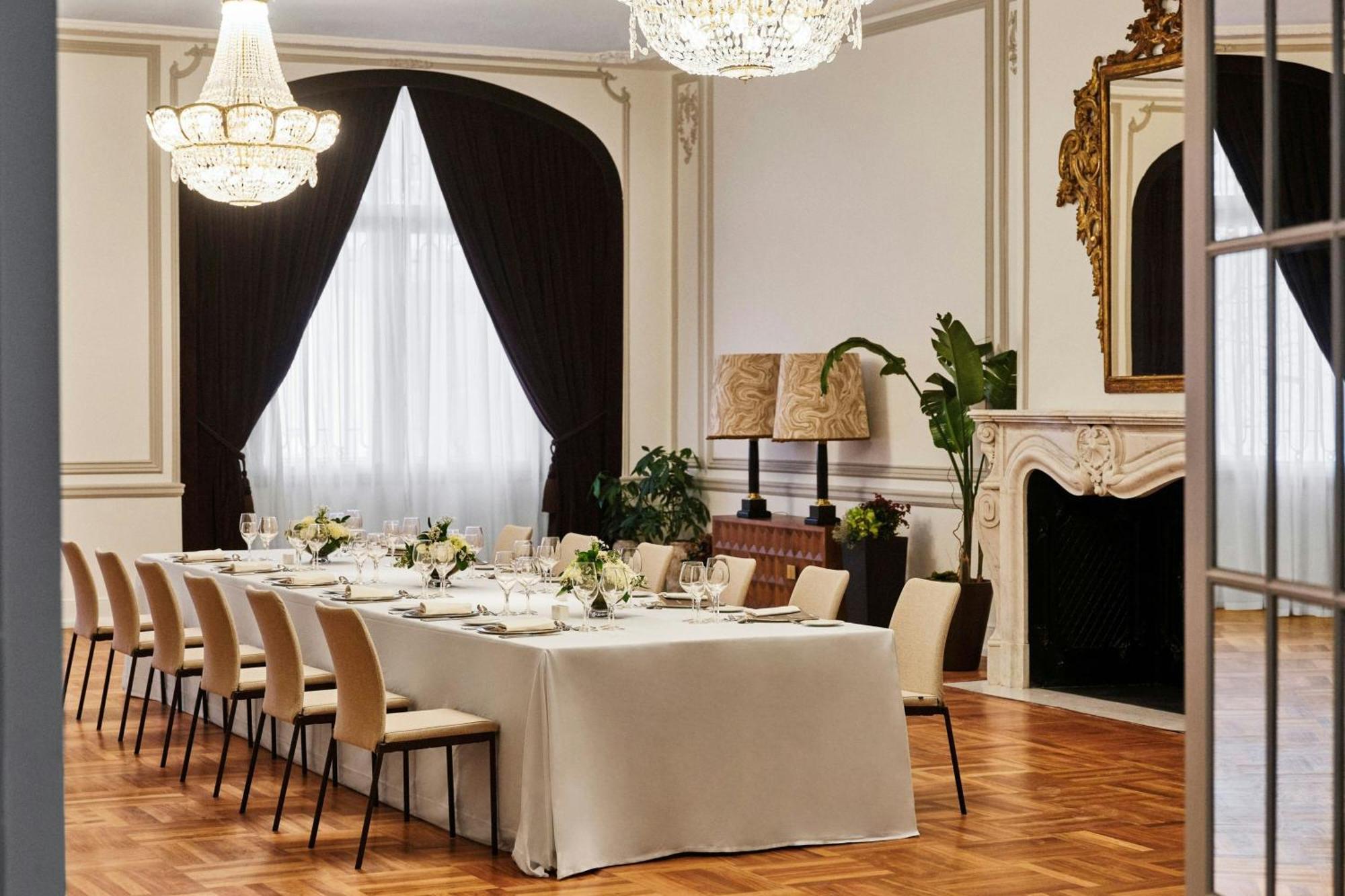 Hotel The Palace, A Luxury Collection Hotel,