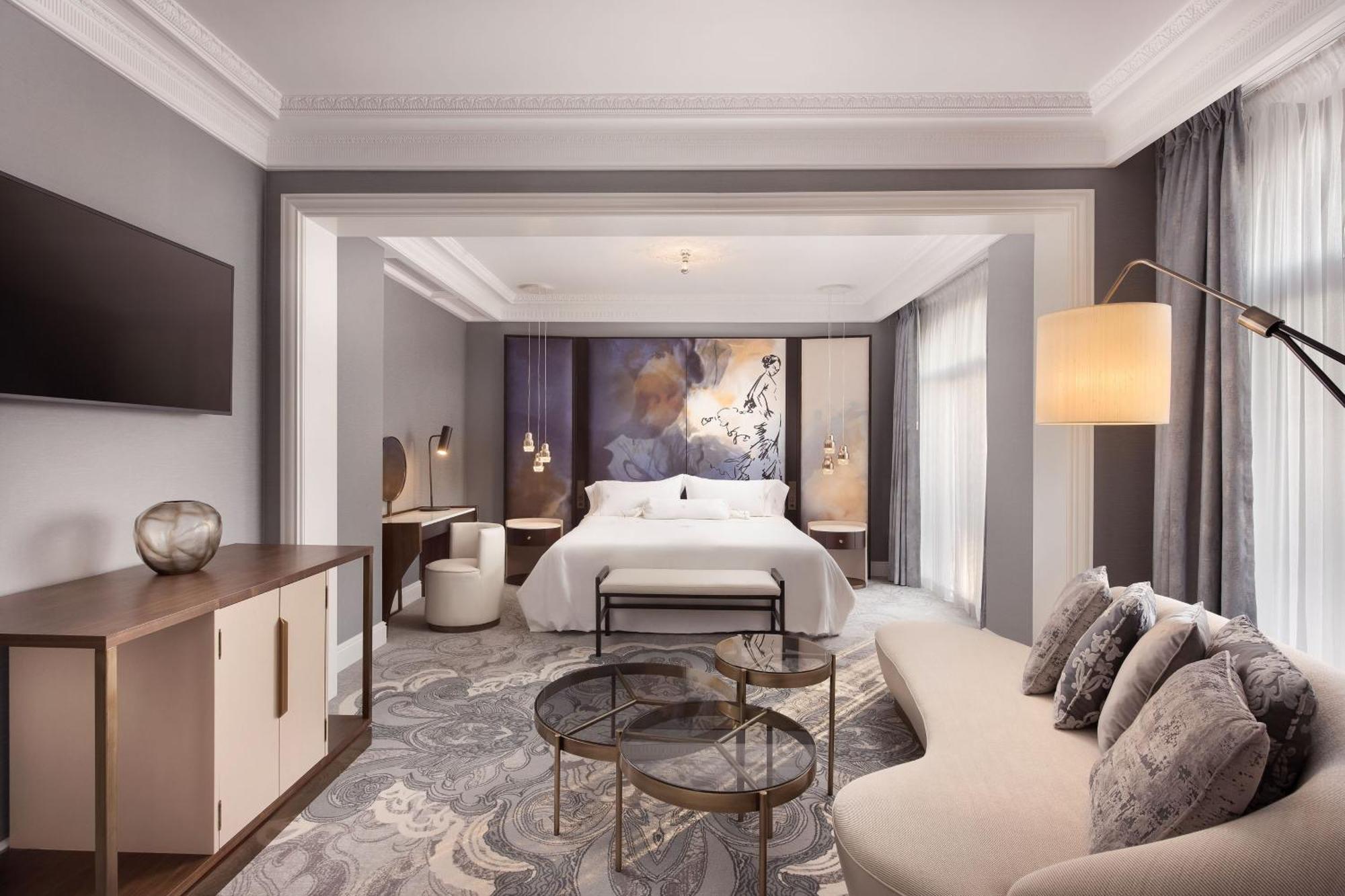 The Palace, A Luxury Collection Hotel, 5*