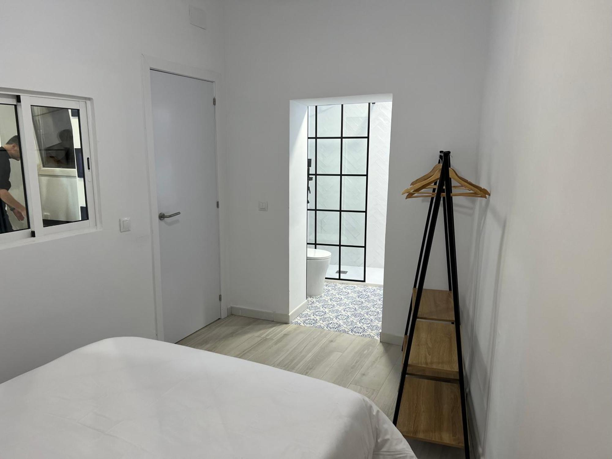 The New Gallery Apartment *