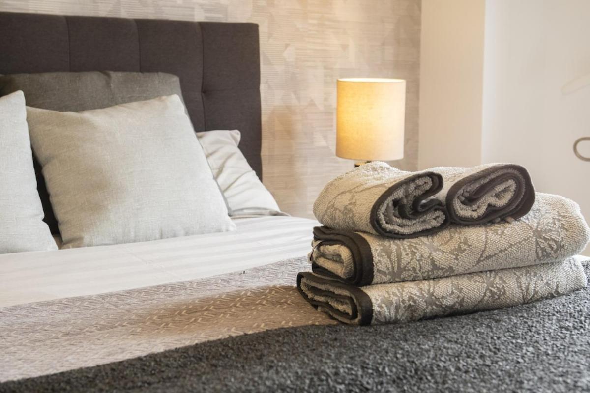 For Spacious, Temporary, And 3-bedroom Aca65 Apartamento Madrid