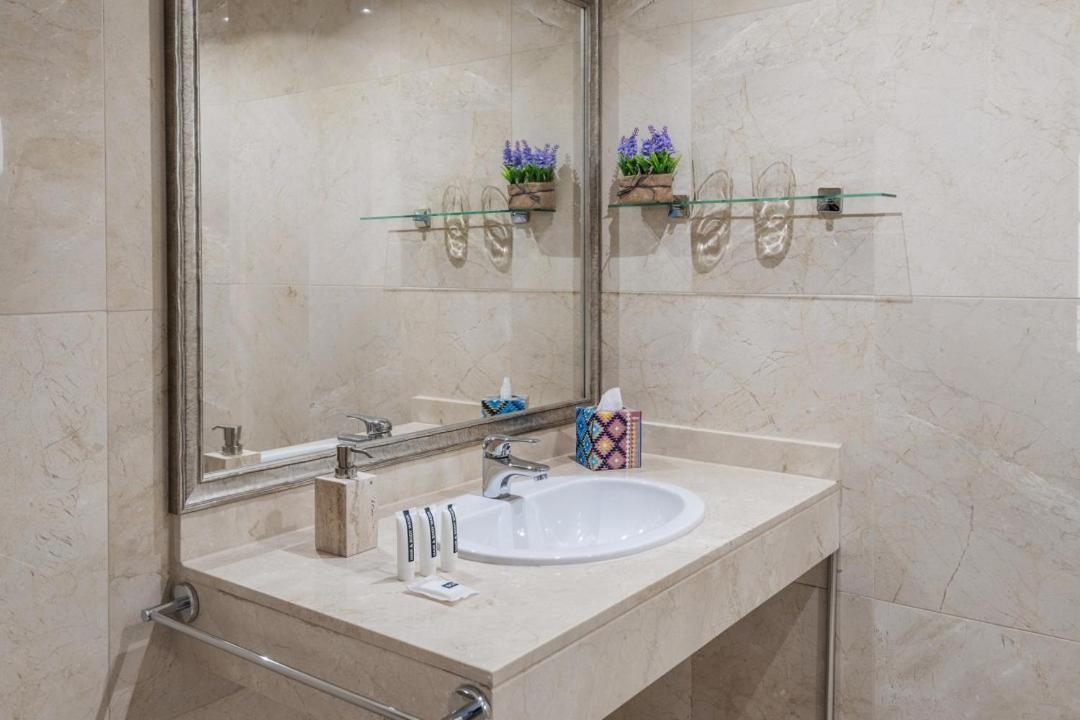 Luxury And Cozy- 2 Bedrooms 2 Bathrooms -mintystay- Herradores * Madrid