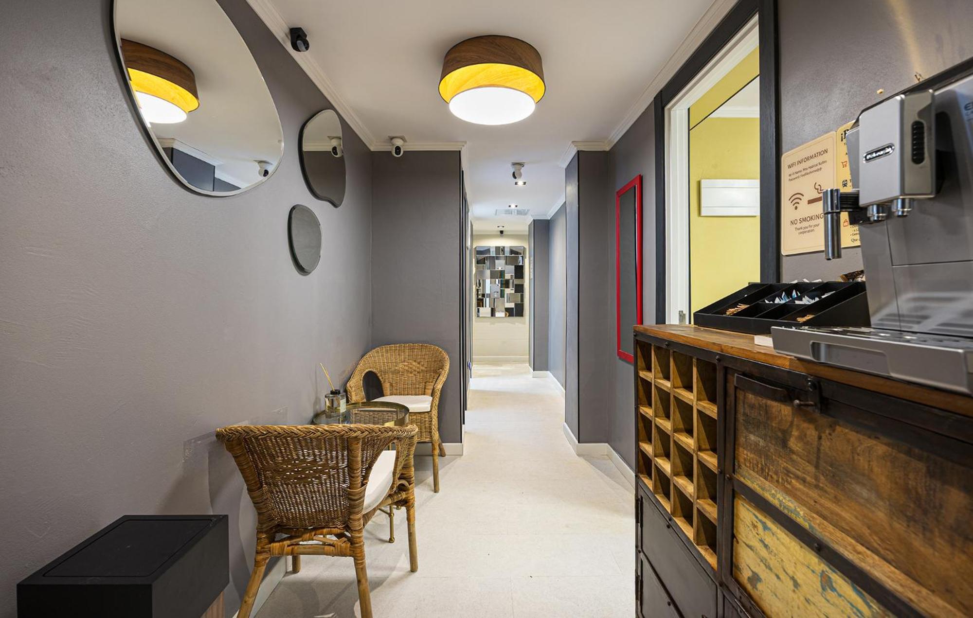 Aparthotel The 126 *