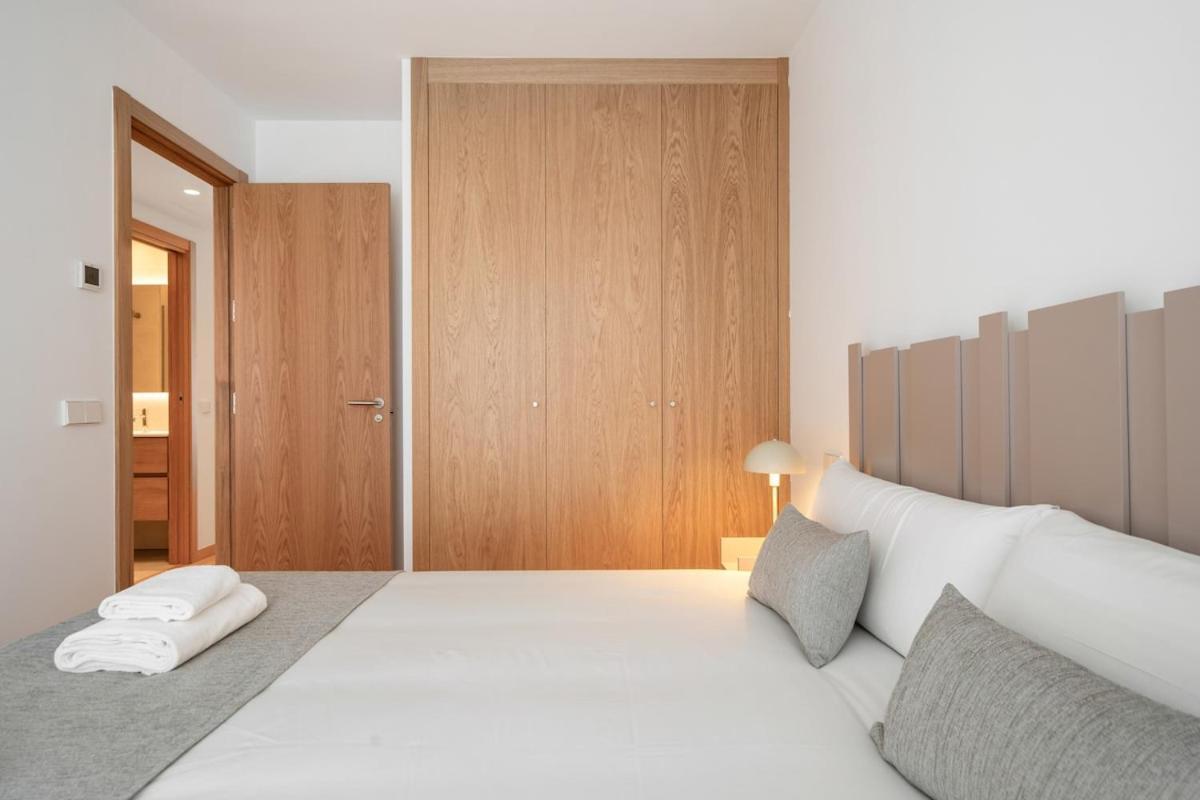 Apartment Elegance & Comfort In Chamberi- 5c