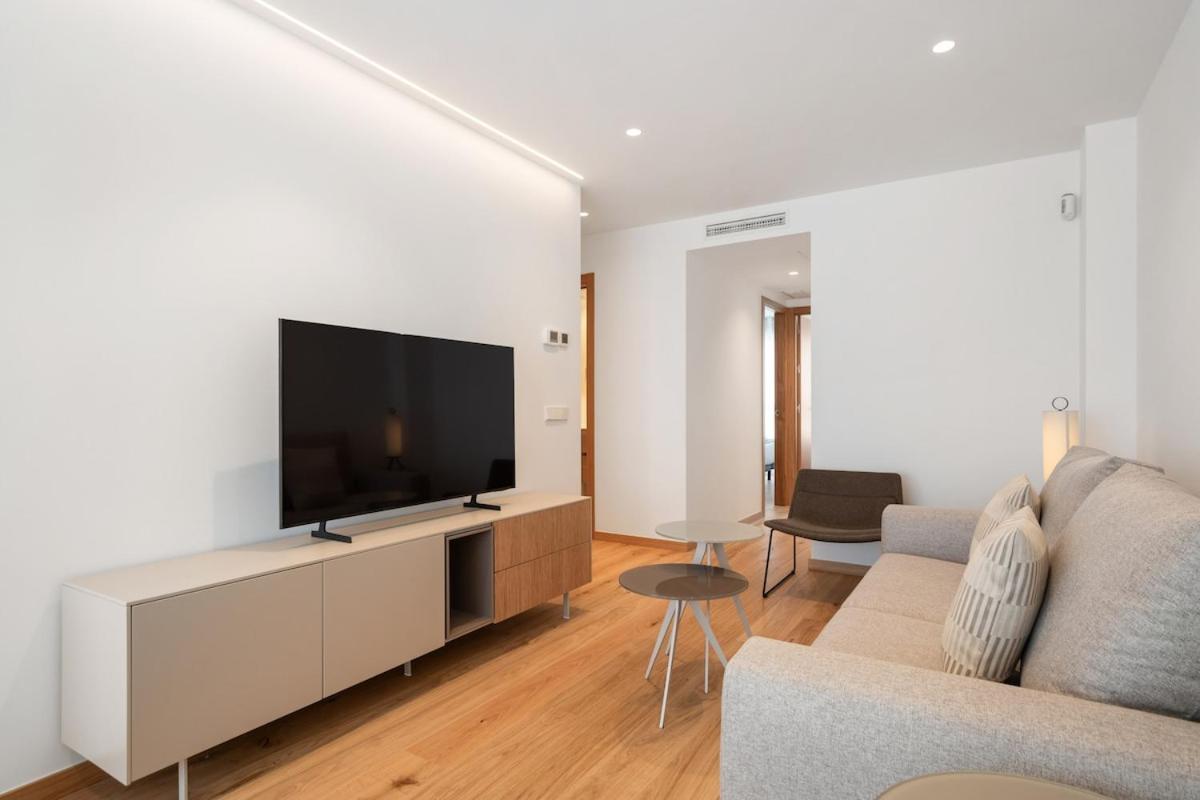 Apartment Elegance & Comfort In Chamberi- 5c *