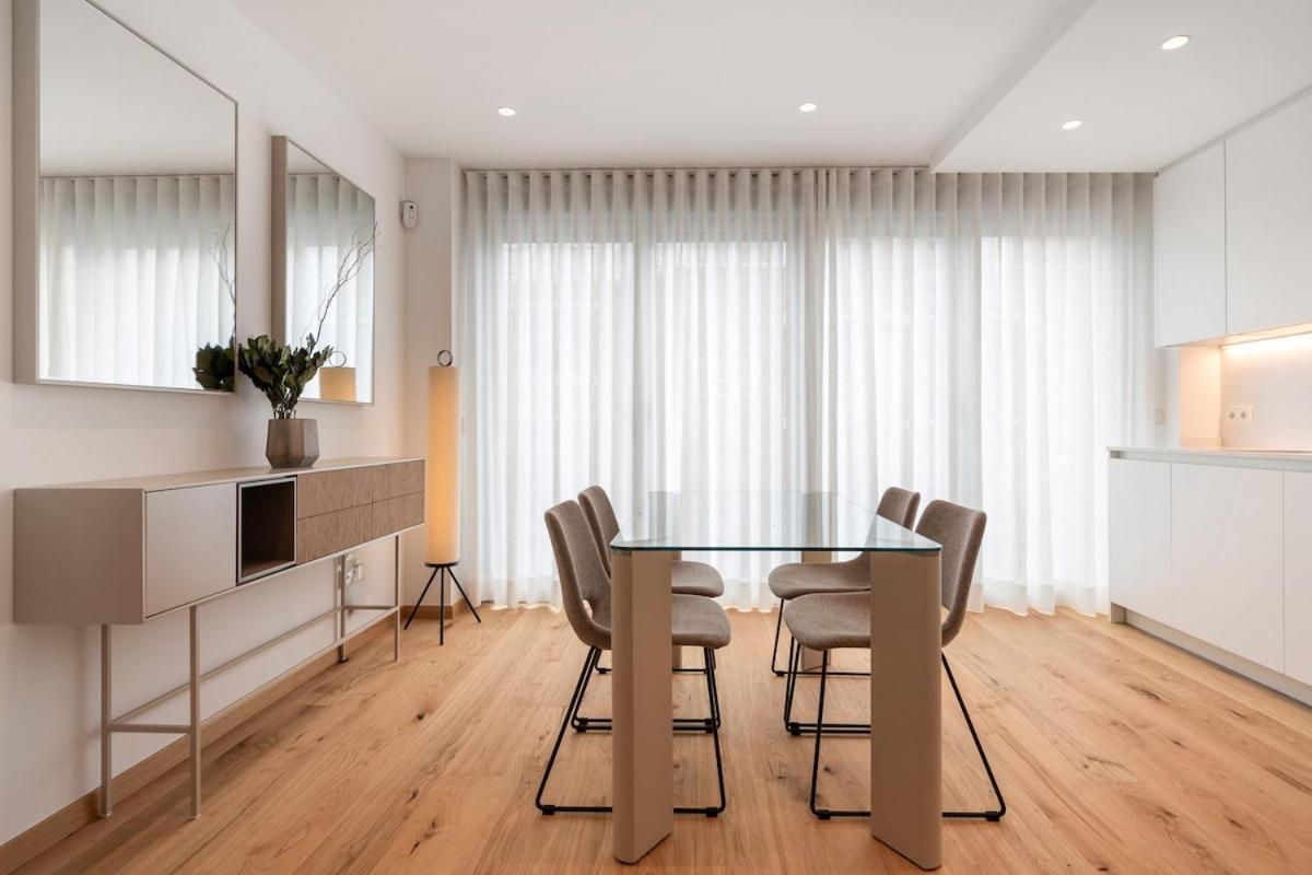 Apartment Elegance & Comfort In Chamberi- 5c