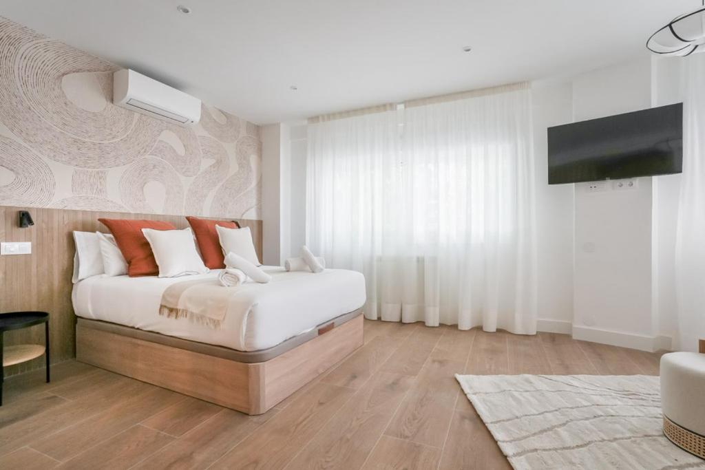 Modern And Bright - Cuzco