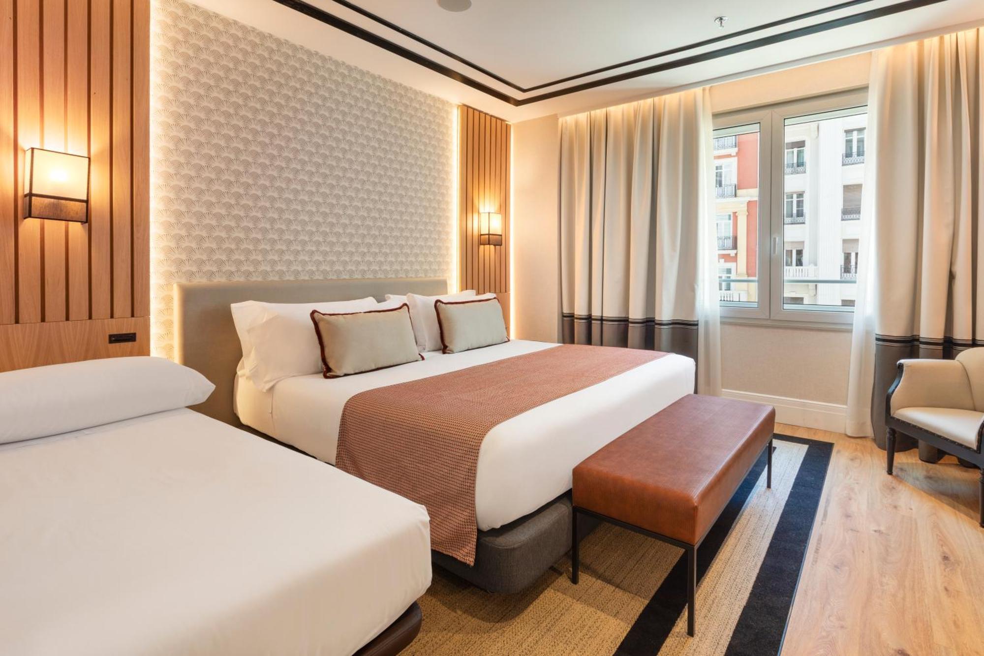 Catalonia Plaza Espana & 4*